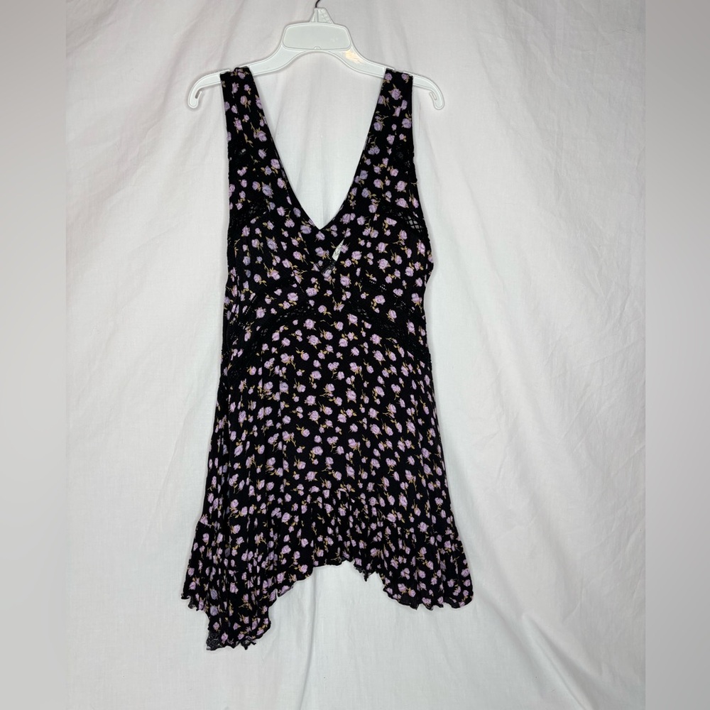 Free People Intimately women’s asymmetrical hem slip dress sizeS crochet details